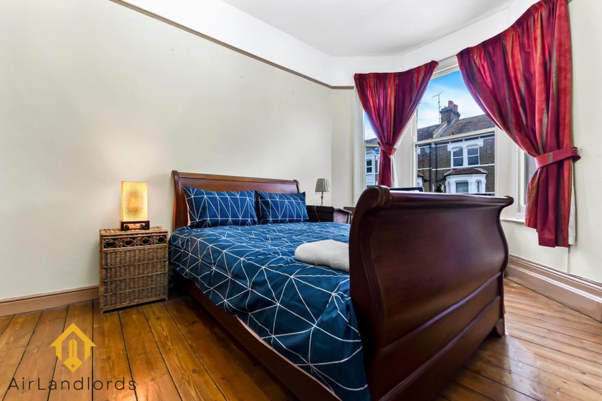 Peaceful 2-Bedroom Flat Near Queens Park Station London Exterior foto